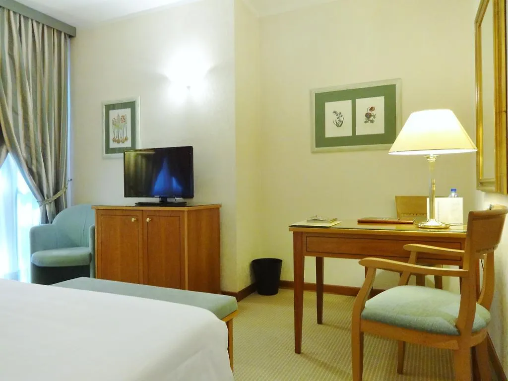 Hotel Excelsior Magenta 4*,  Italia