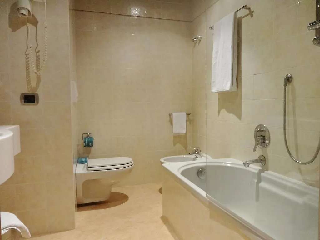 Hotel Excelsior Magenta 4*,  Italy