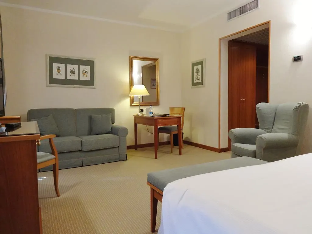 Hotel Excelsior Magenta