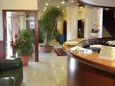 Hotel Excelsior Magenta