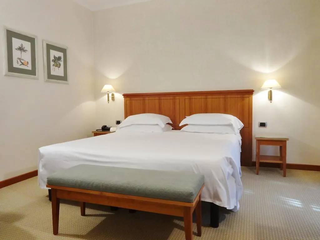 Hotel Excelsior Magenta