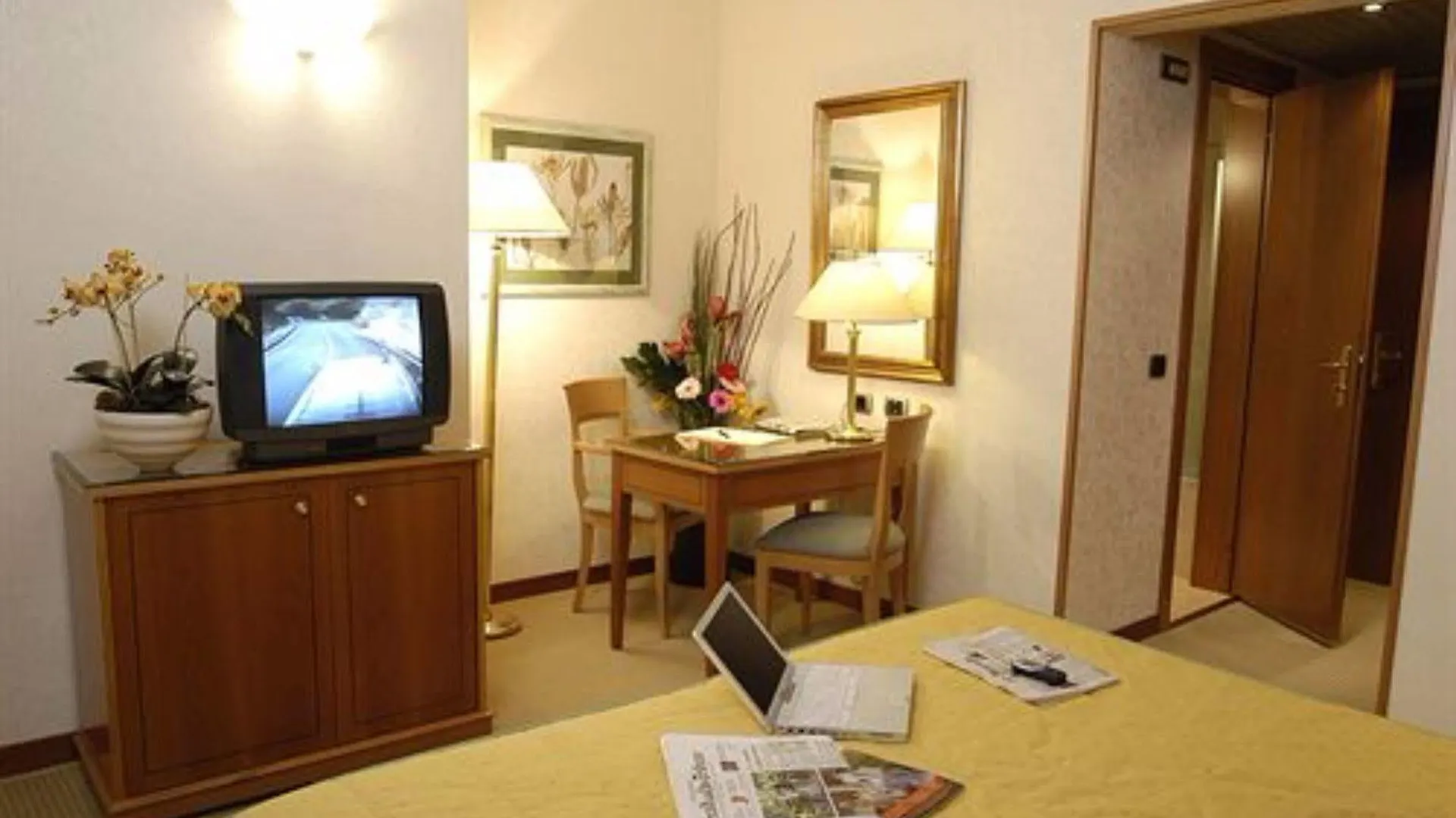 Hotel Excelsior Magenta